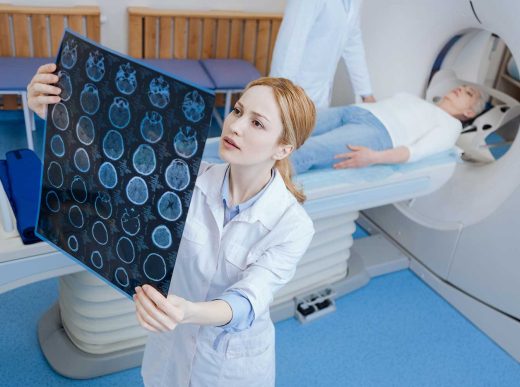 Магнитно-резонансная томография 100-процентный способ выявления проблем позвоночника и суставов. (видео)